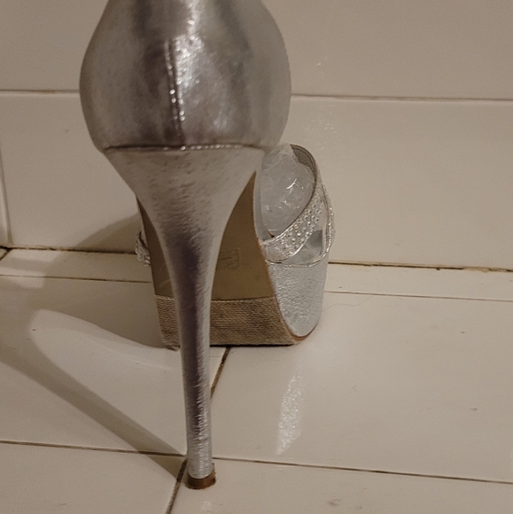 Steve Madden Heels 👠 - Picture 6 of 7
